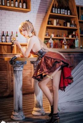 亭亭玉立国色天香九月天